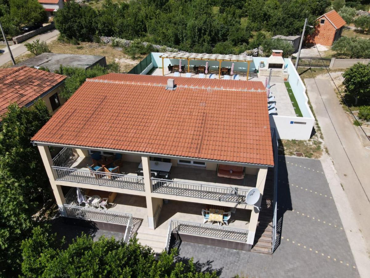 Apartmani Galic マスレニツァ エクステリア 写真
