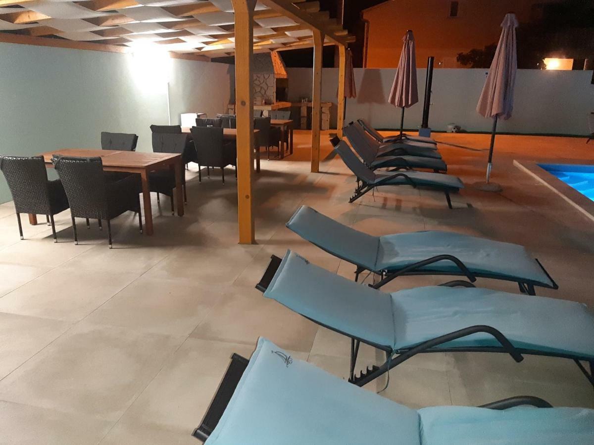 Apartmani Galic マスレニツァ エクステリア 写真